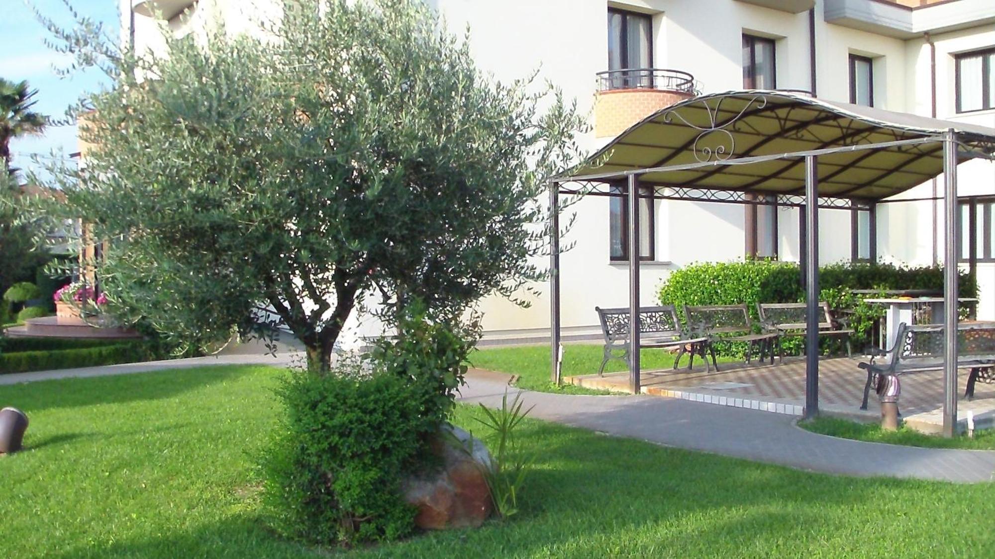 Hotel Da Vito Campagna Lupia Bagian luar foto
