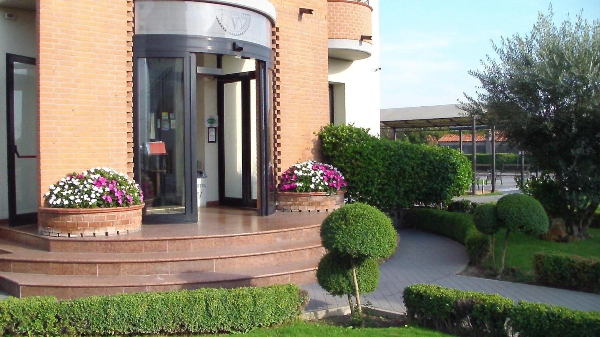 Hotel Da Vito Campagna Lupia Bagian luar foto
