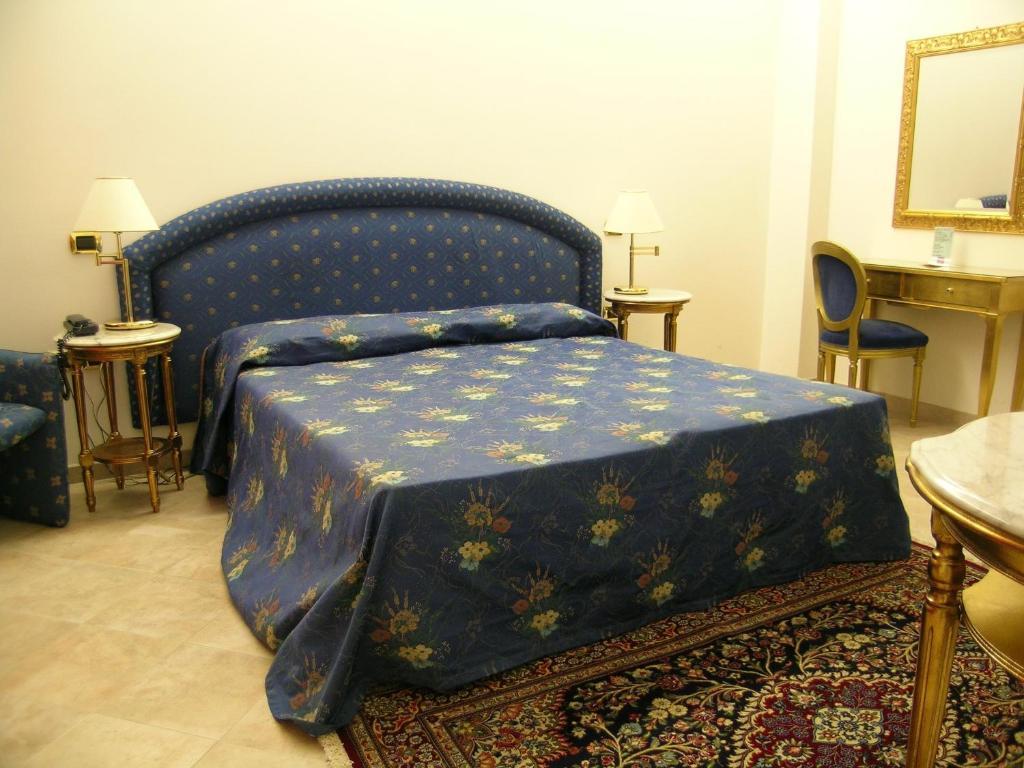 Hotel Da Vito Campagna Lupia Bagian luar foto