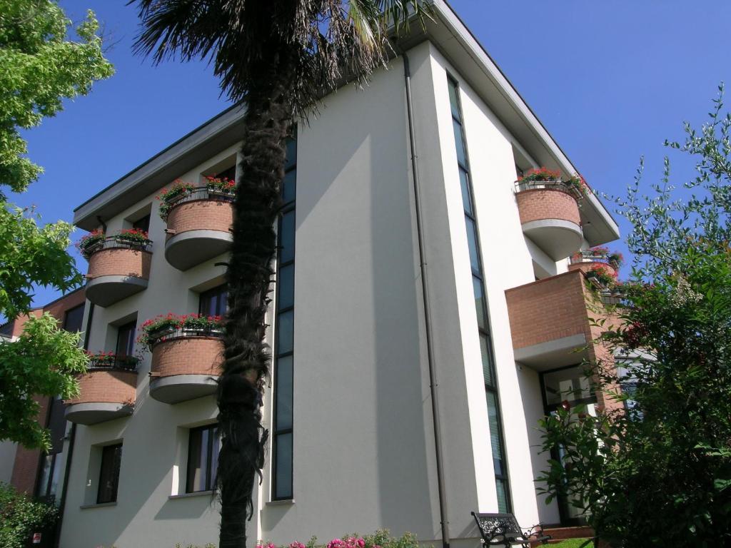 Hotel Da Vito Campagna Lupia Bagian luar foto