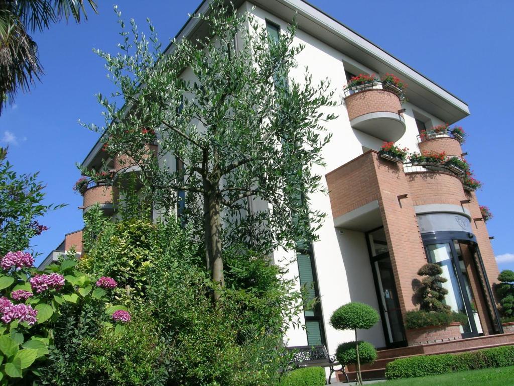 Hotel Da Vito Campagna Lupia Bagian luar foto